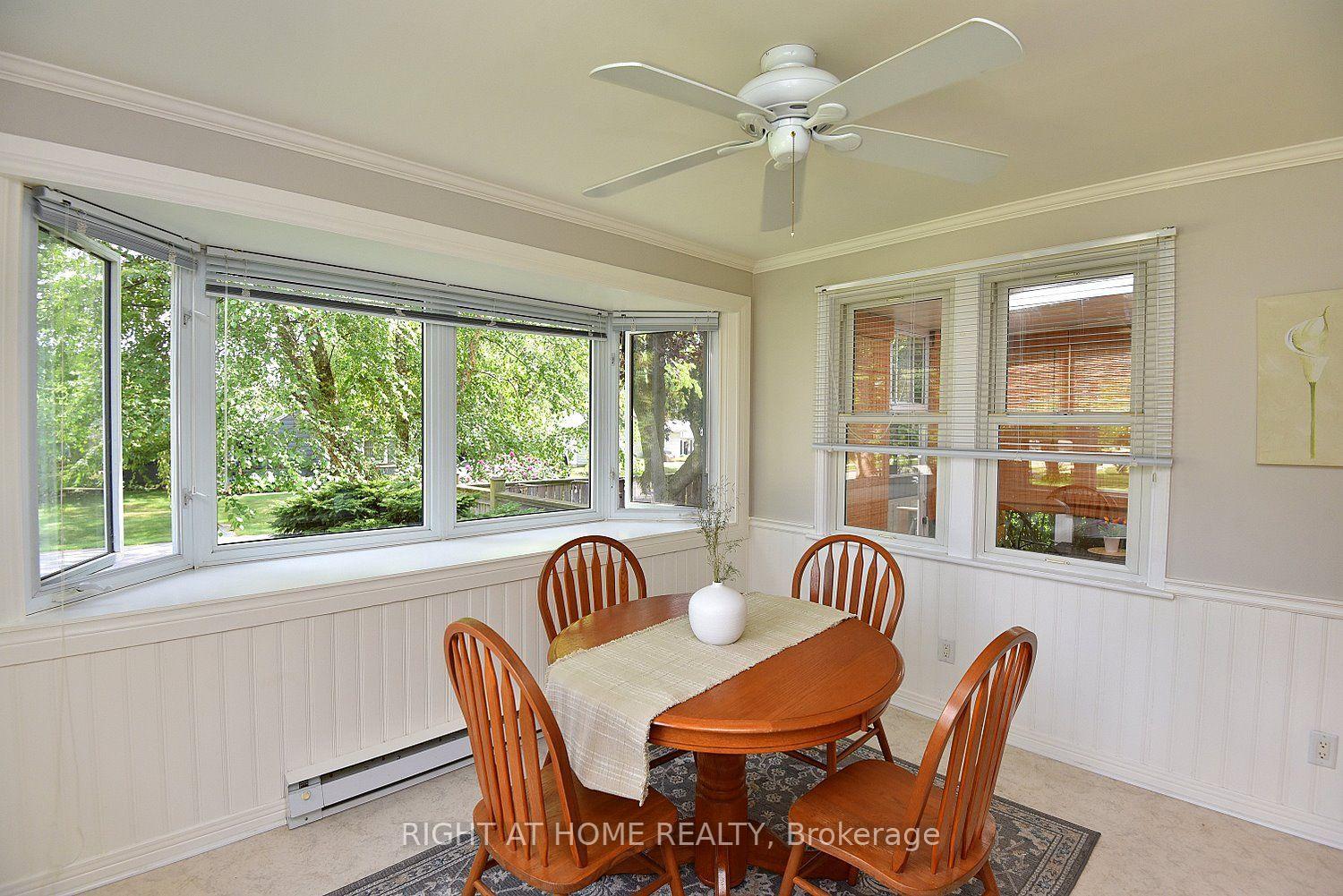 Photo 14 of 936 Boothman Avenue, Burlington, Bayview — HOMEH