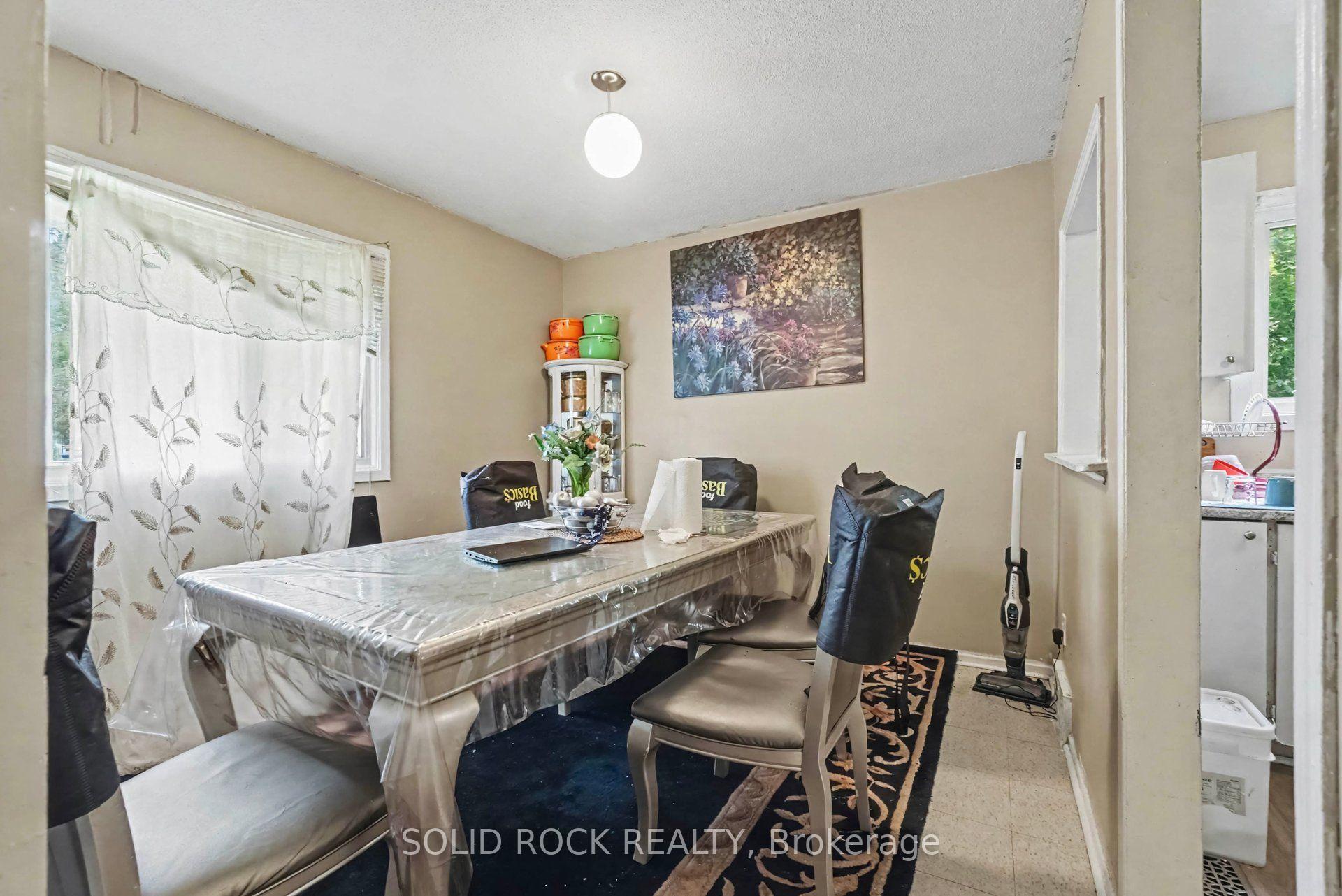 Photo 5 of Unit 71, 1735 Meadowbrook Road, Ottawa, Pineview — HOMEH