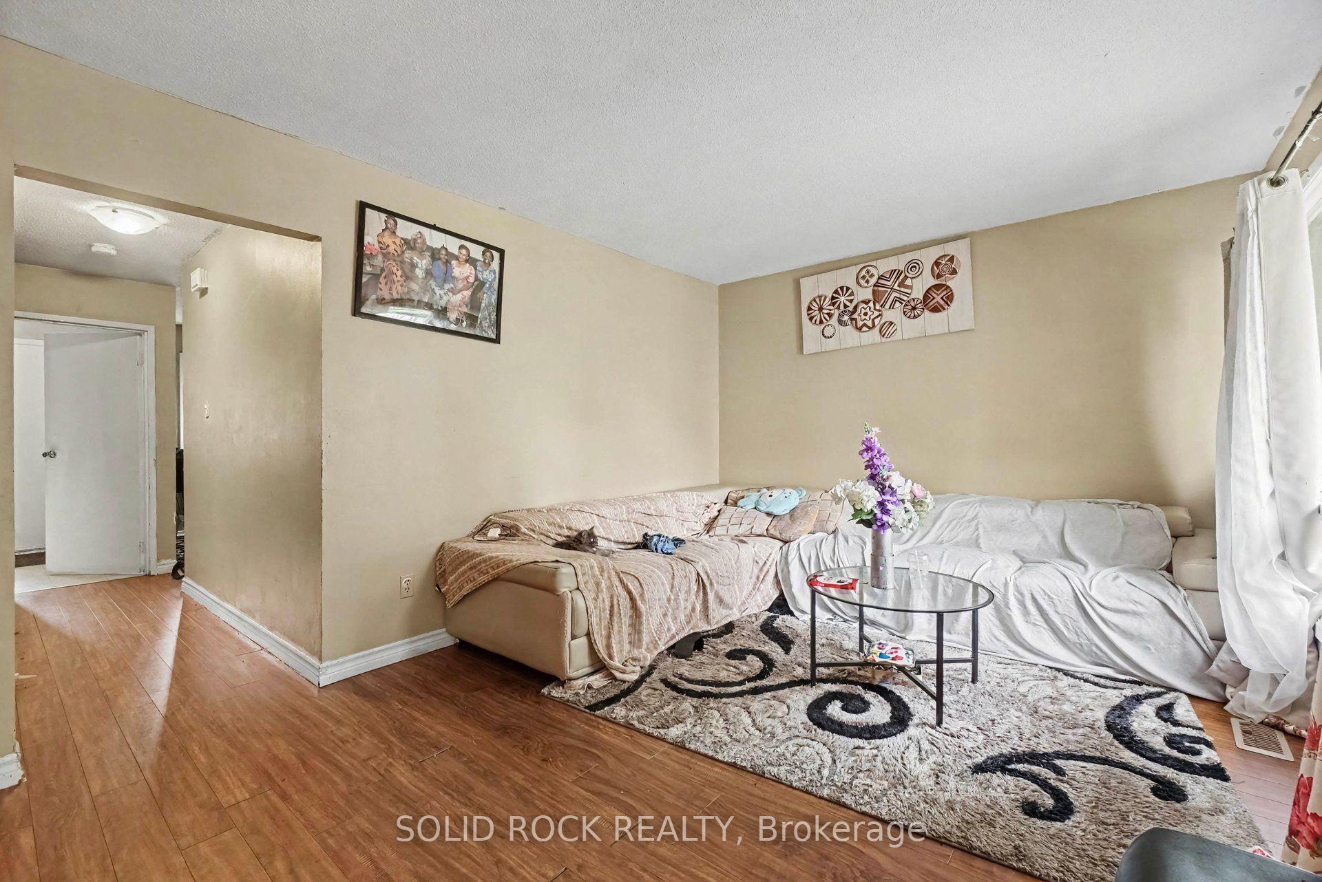Photo 10 of Unit 71, 1735 Meadowbrook Road, Ottawa, Pineview — HOMEH