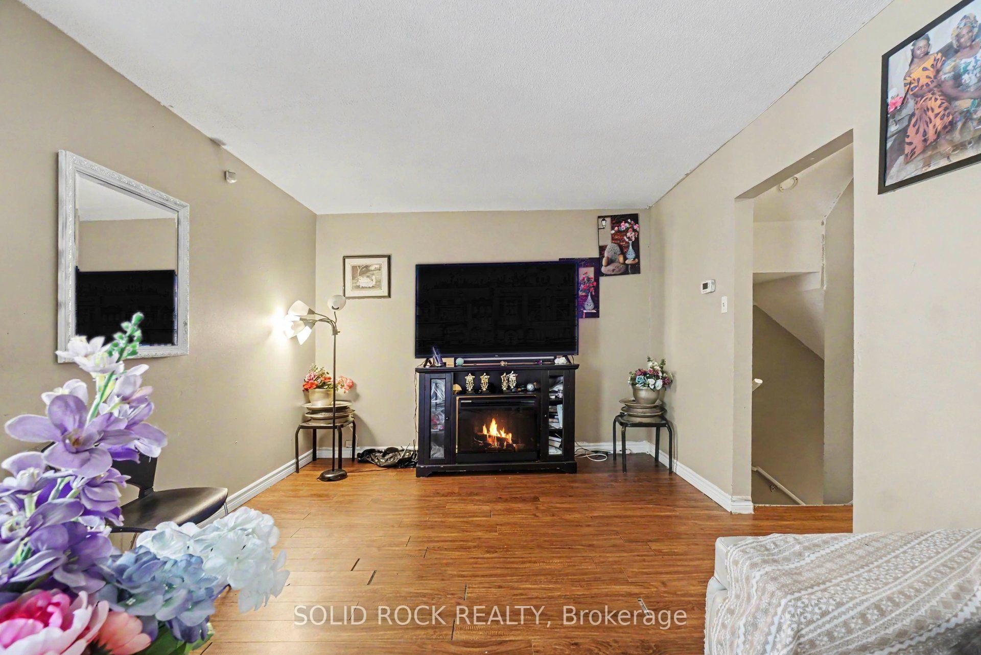 Photo 11 of Unit 71, 1735 Meadowbrook Road, Ottawa, Pineview — HOMEH