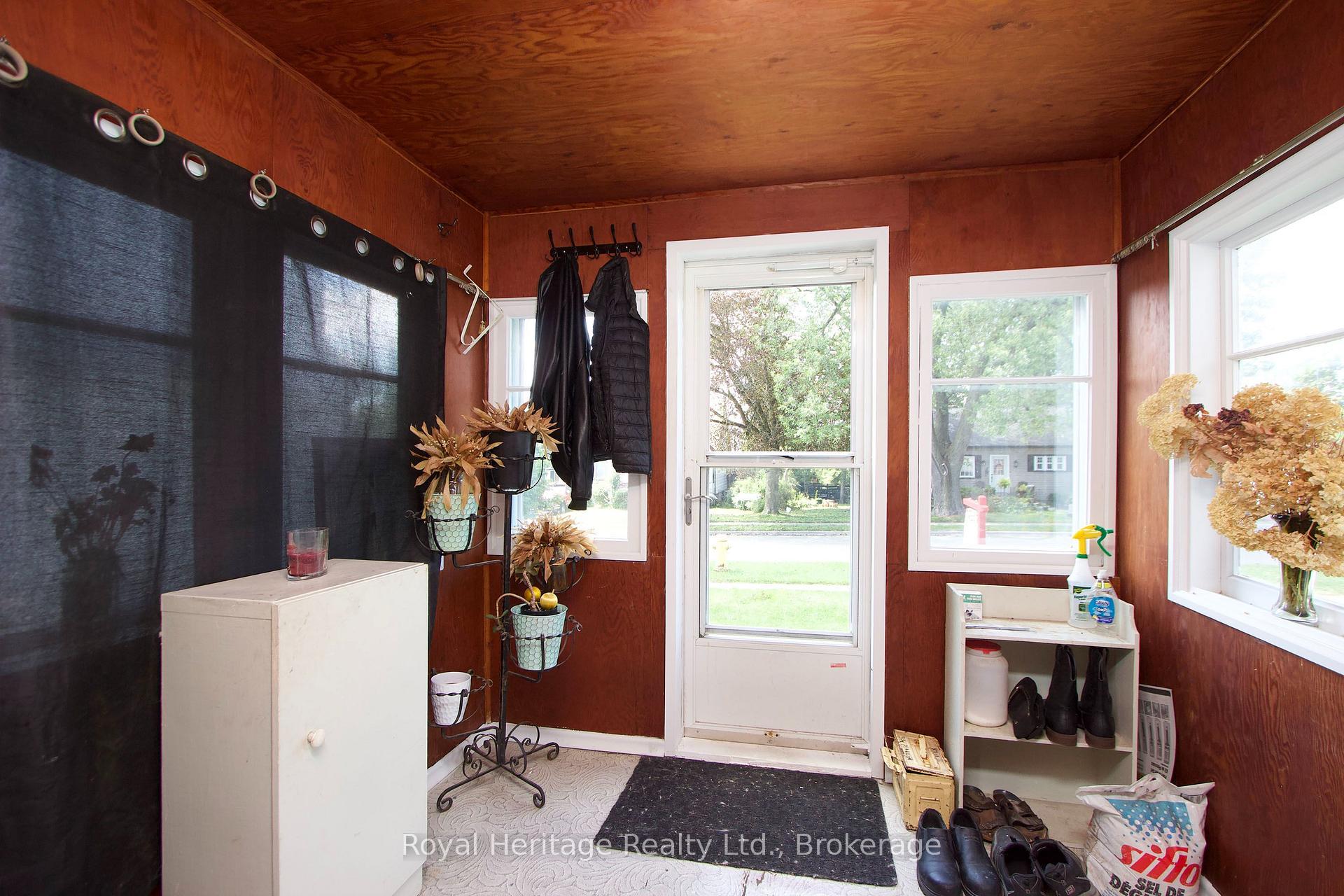 Photo 4 of 97 Westmount Street, Oshawa, Vanier — HOMEH
