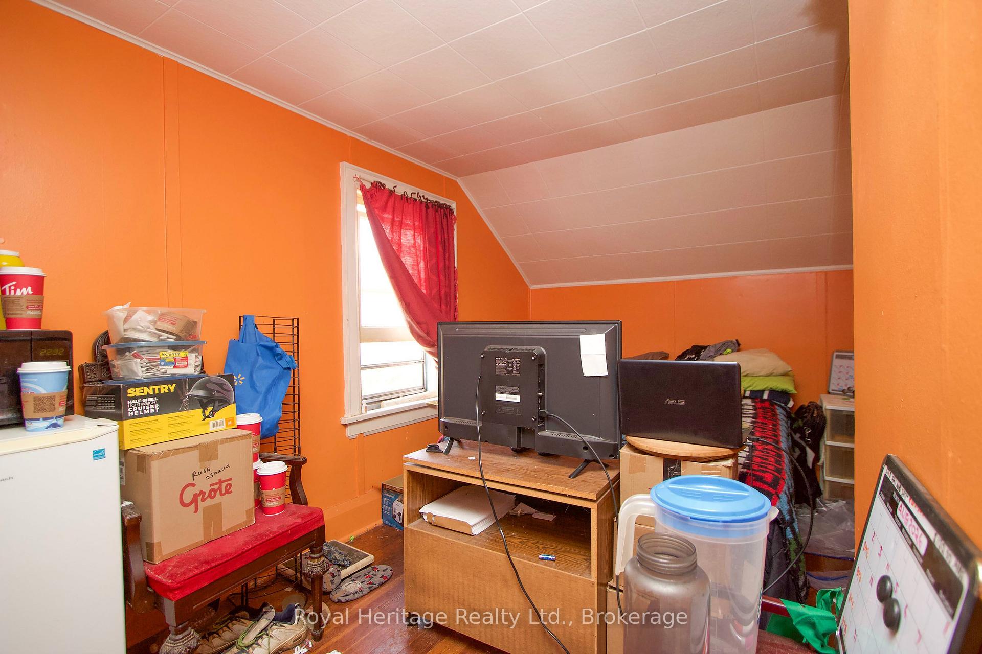 Photo 13 of 97 Westmount Street, Oshawa, Vanier — HOMEH