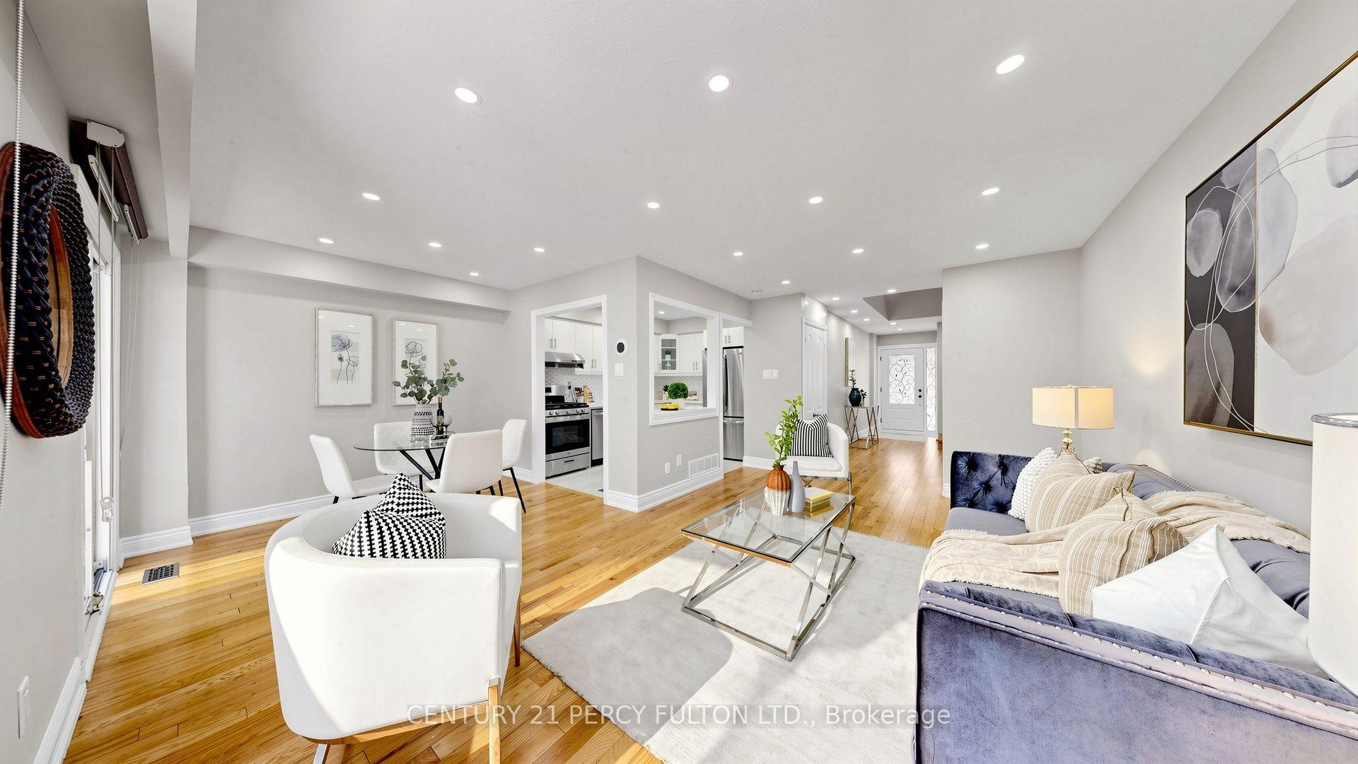 Photo 7 of Unit 33, 70 Knightsbridge Way, Markham, Markham Village — HOMEH