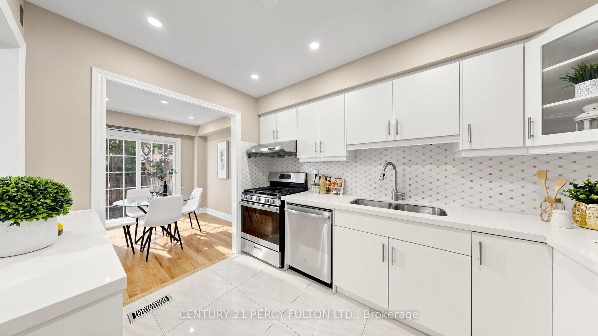 Photo 9 of Unit 33, 70 Knightsbridge Way, Markham, Markham Village — HOMEH