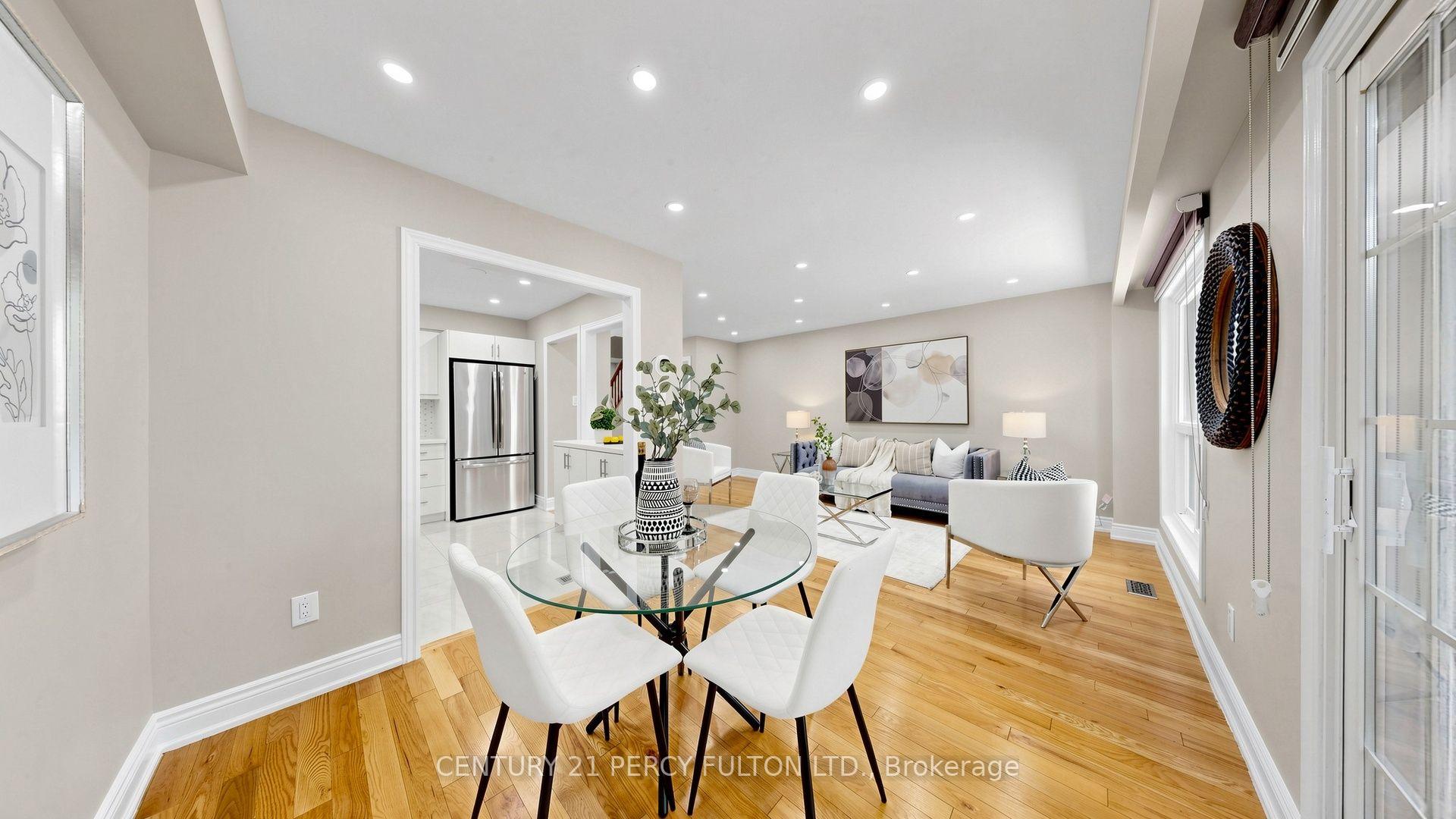 Photo 11 of Unit 33, 70 Knightsbridge Way, Markham, Markham Village — HOMEH