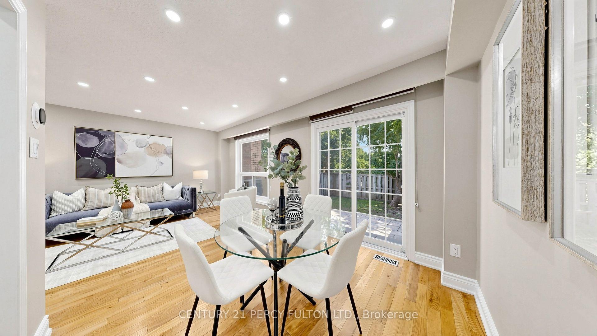 Photo 12 of Unit 33, 70 Knightsbridge Way, Markham, Markham Village — HOMEH