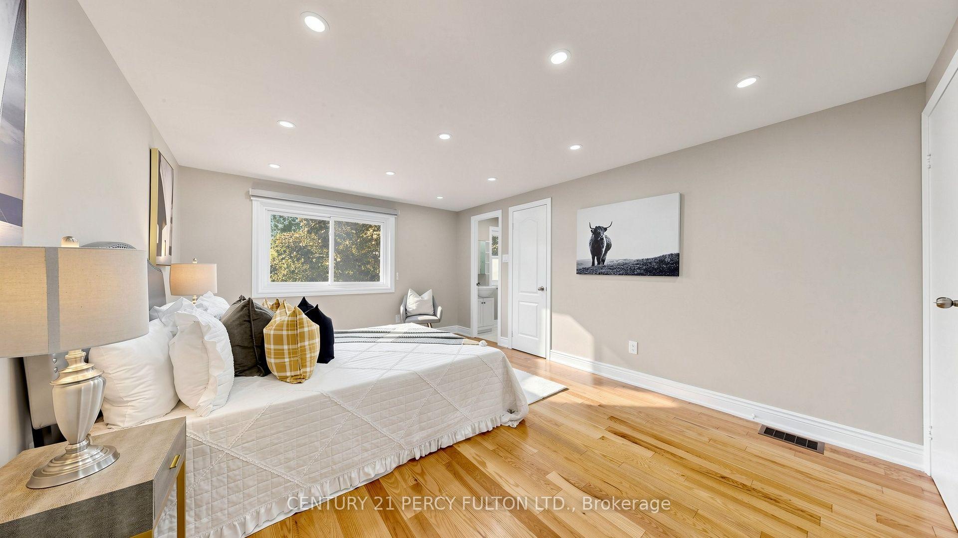 Photo 18 of Unit 33, 70 Knightsbridge Way, Markham, Markham Village — HOMEH