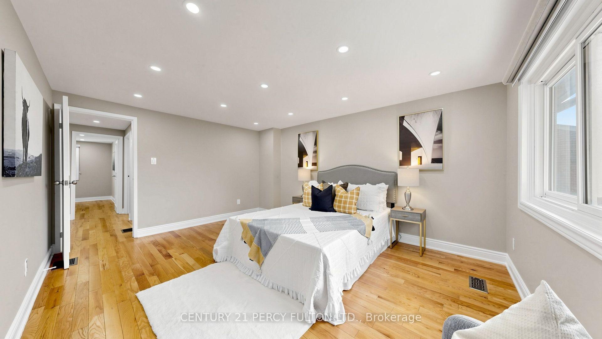 Photo 19 of Unit 33, 70 Knightsbridge Way, Markham, Markham Village — HOMEH
