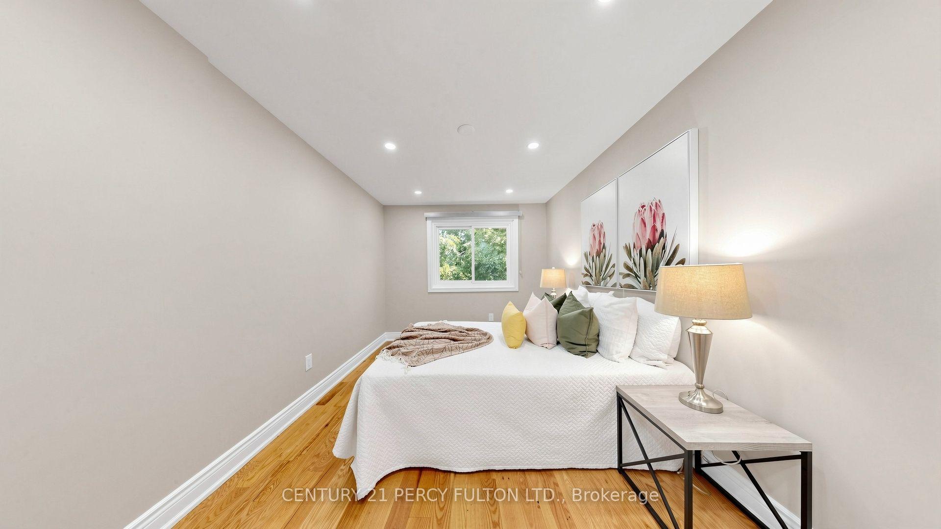 Photo 27 of Unit 33, 70 Knightsbridge Way, Markham, Markham Village — HOMEH