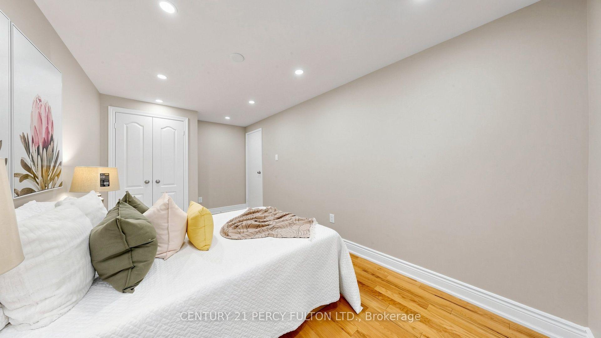 Photo 30 of Unit 33, 70 Knightsbridge Way, Markham, Markham Village — HOMEH