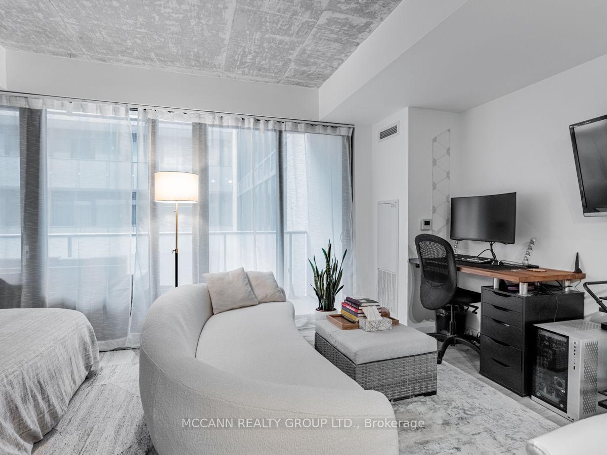 Photo 11 of Unit 332, 161 Roehampton Avenue, Toronto, Mount Pleasant West — HOMEH