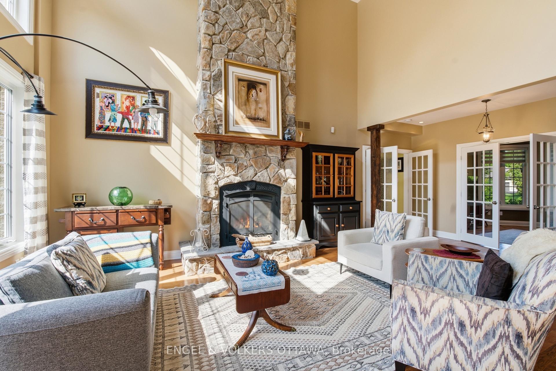 Photo 4 of 6622 Blossom Trail Drive, Ottawa, Greely — HOMEH