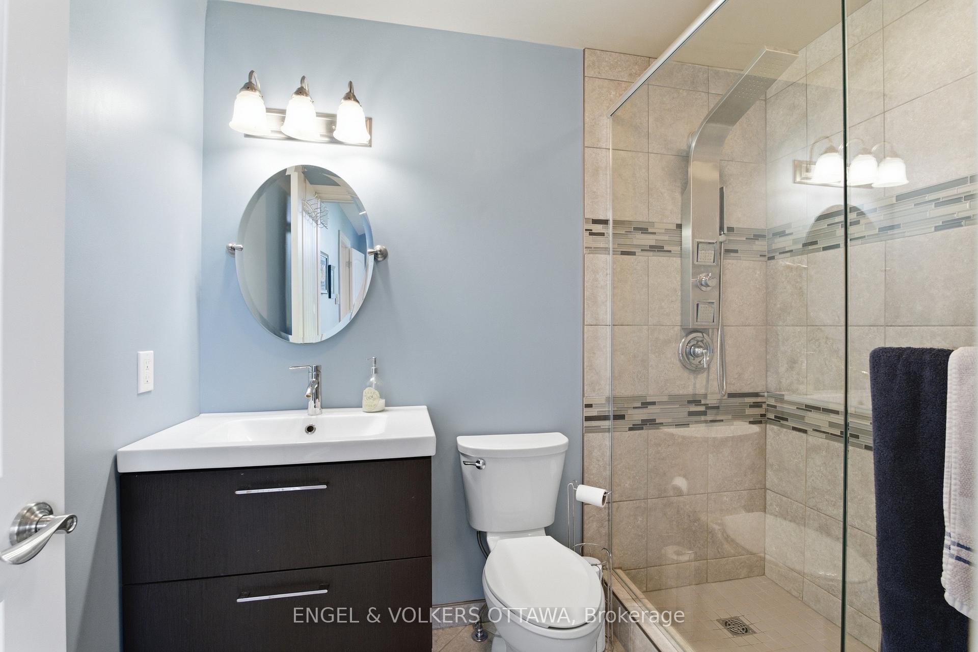 Photo 33 of 6622 Blossom Trail Drive, Ottawa, Greely — HOMEH