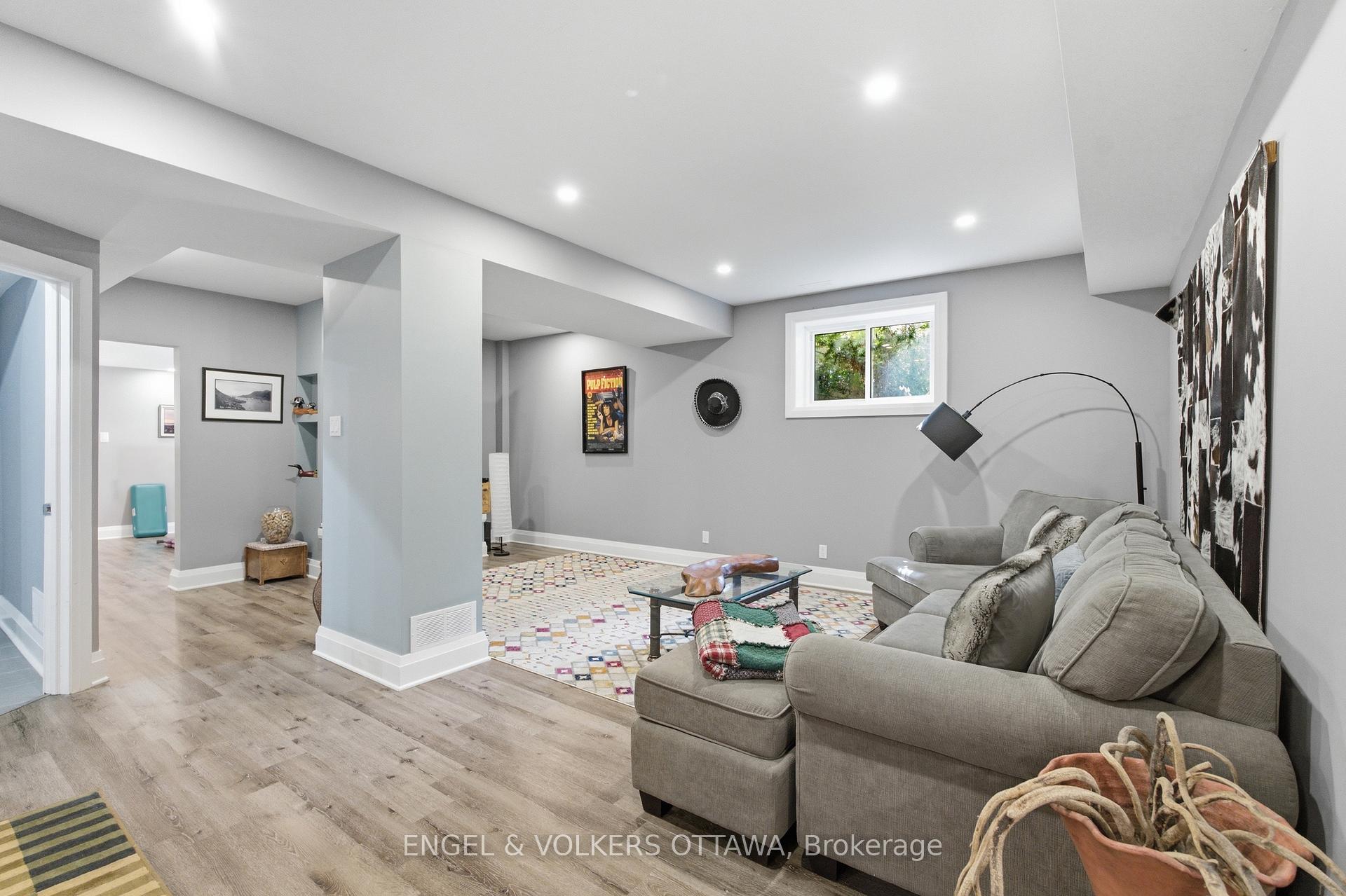 Photo 37 of 6622 Blossom Trail Drive, Ottawa, Greely — HOMEH