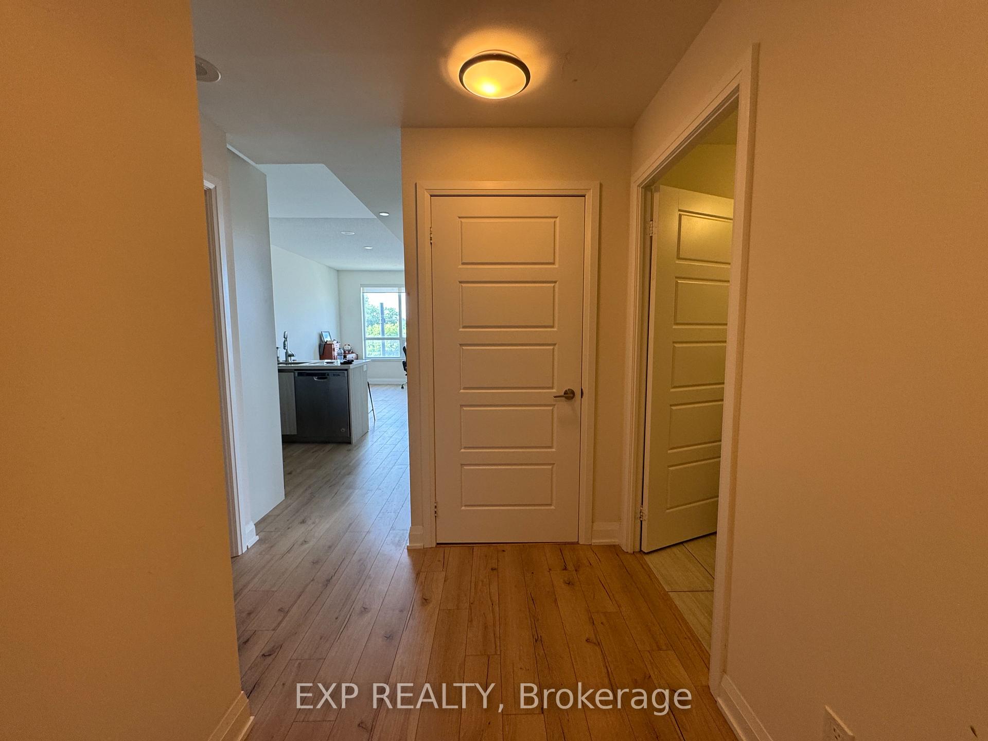 Photo 3 of Unit 321, 25 Water Walk Drive, Markham, Unionville — HOMEH