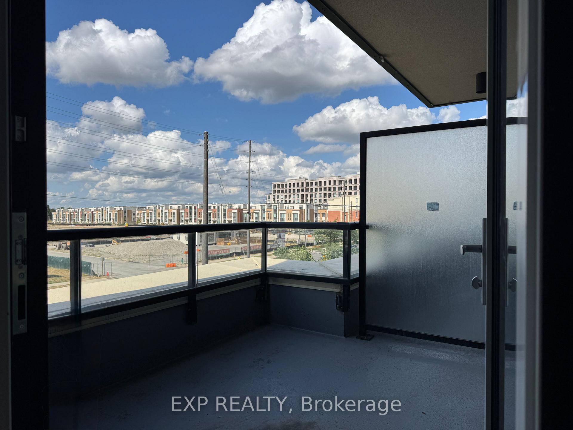 Photo 11 of Unit 321, 25 Water Walk Drive, Markham, Unionville — HOMEH