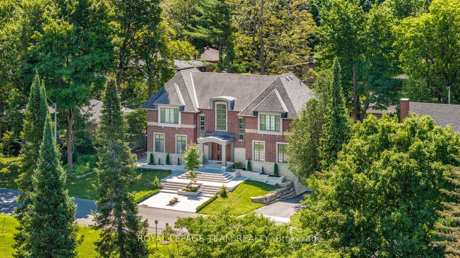 Photo 2 of 250 Sandridge Road, Ottawa, Rockcliffe — HOMEH