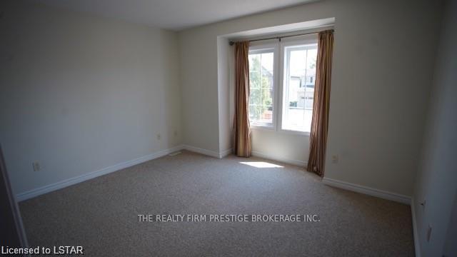 Photo 13 of 926 Grenfell Drive, London, North C — HOMEH