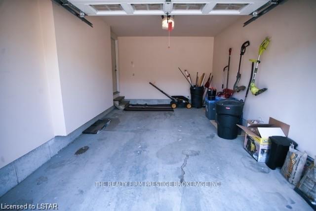 Photo 18 of 926 Grenfell Drive, London, North C — HOMEH
