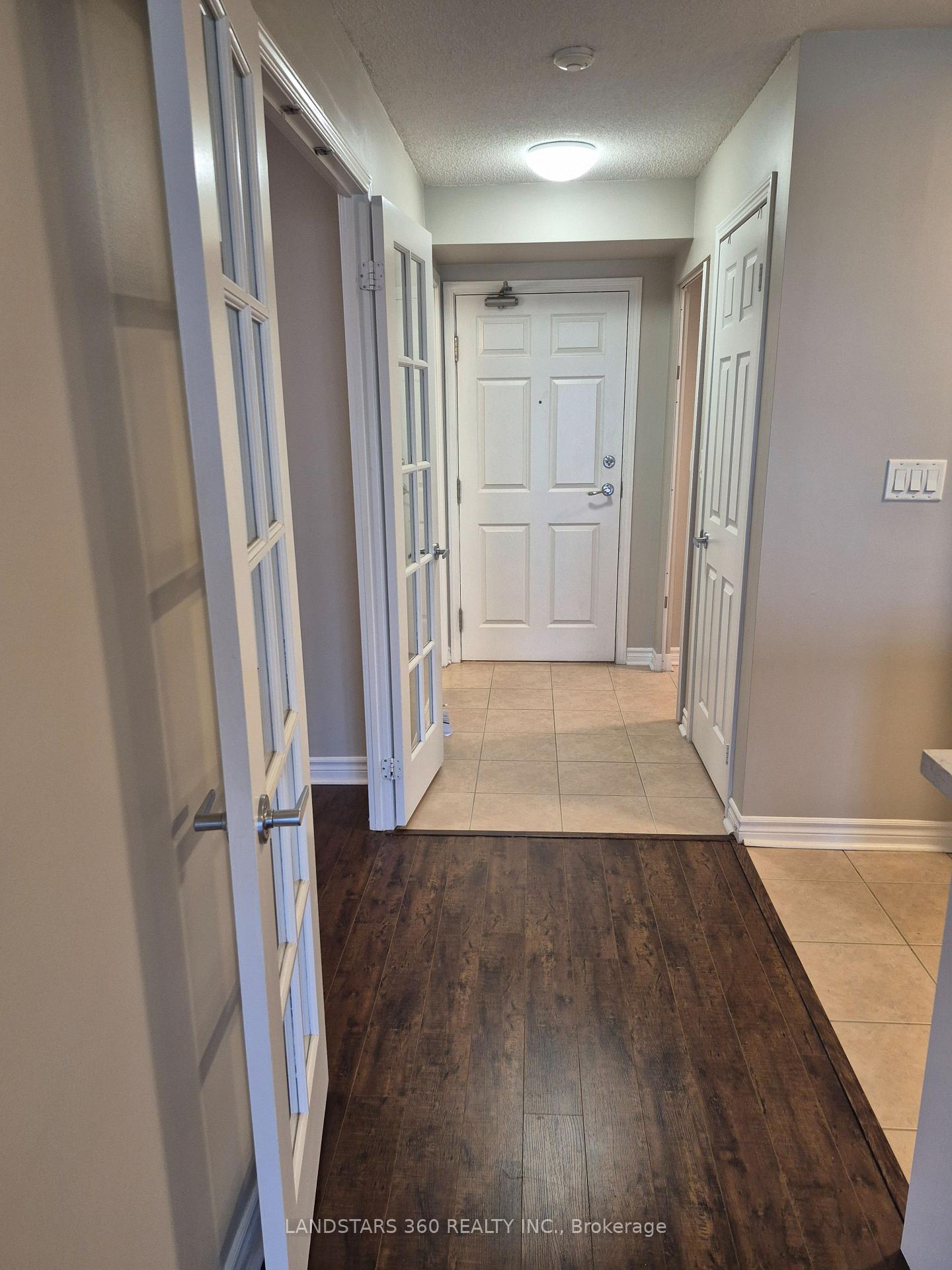 Photo 2 of Unit 607, 19 Barberry Place, North York, Bayview Village — HOMEH