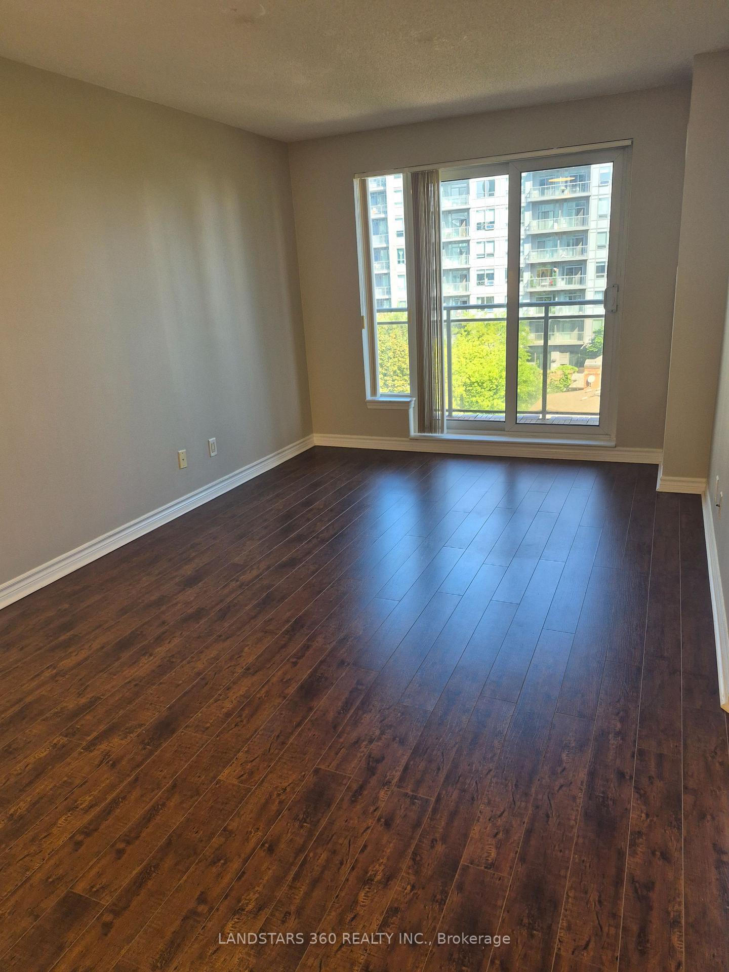 Photo 3 of Unit 607, 19 Barberry Place, North York, Bayview Village — HOMEH