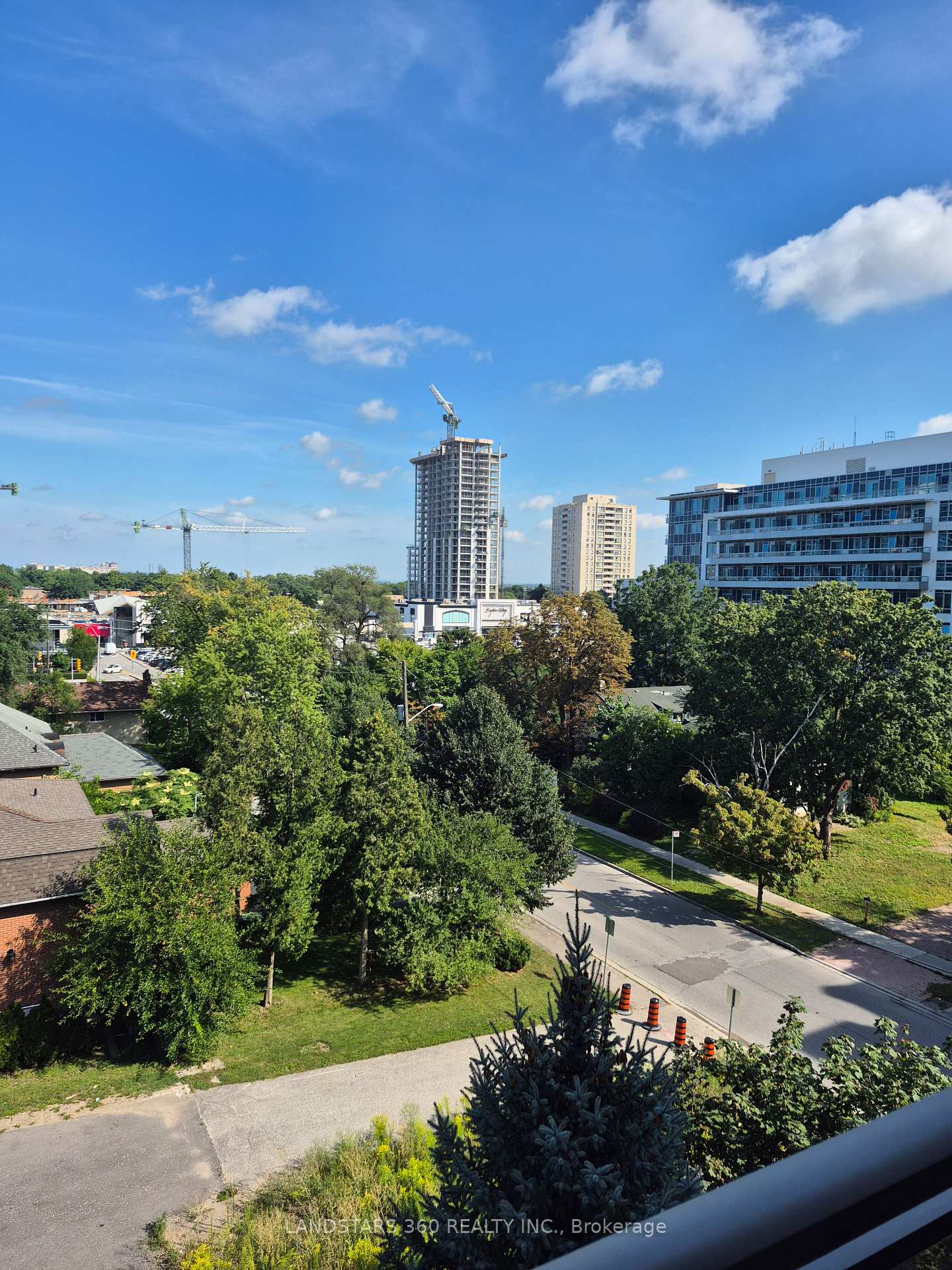 Photo 15 of Unit 607, 19 Barberry Place, North York, Bayview Village — HOMEH