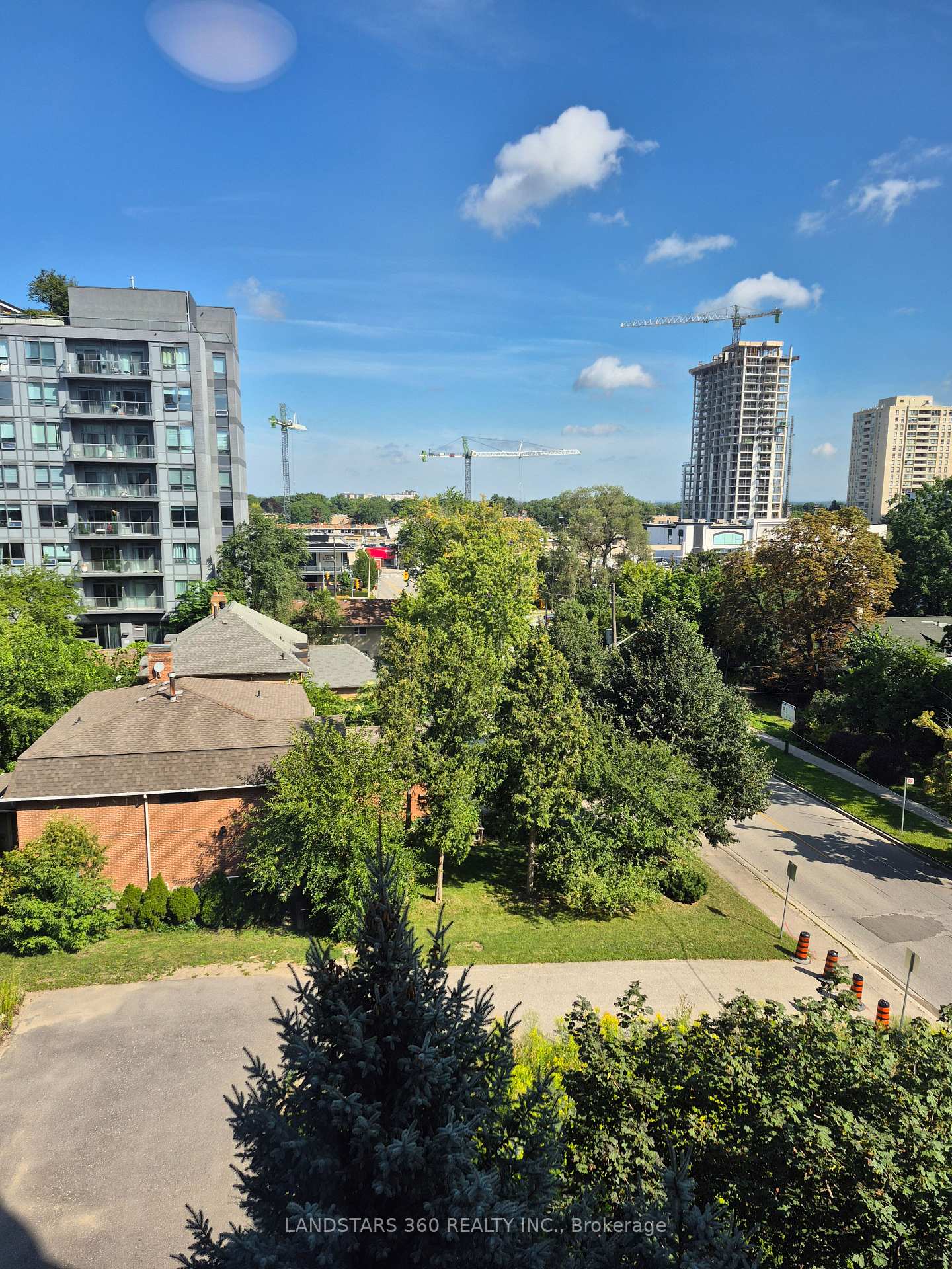 Photo 16 of Unit 607, 19 Barberry Place, North York, Bayview Village — HOMEH