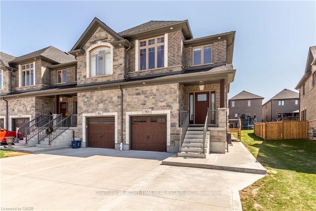 Photo 2 of 90 Hollybrook Trail, Kitchener, Doon South — HOMEH