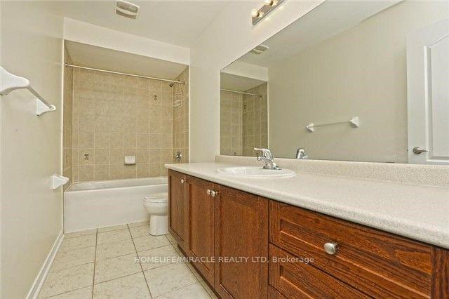 Photo 12 of 8 Arrowstone Court, Brampton, Sandringham-Wellington — HOMEH
