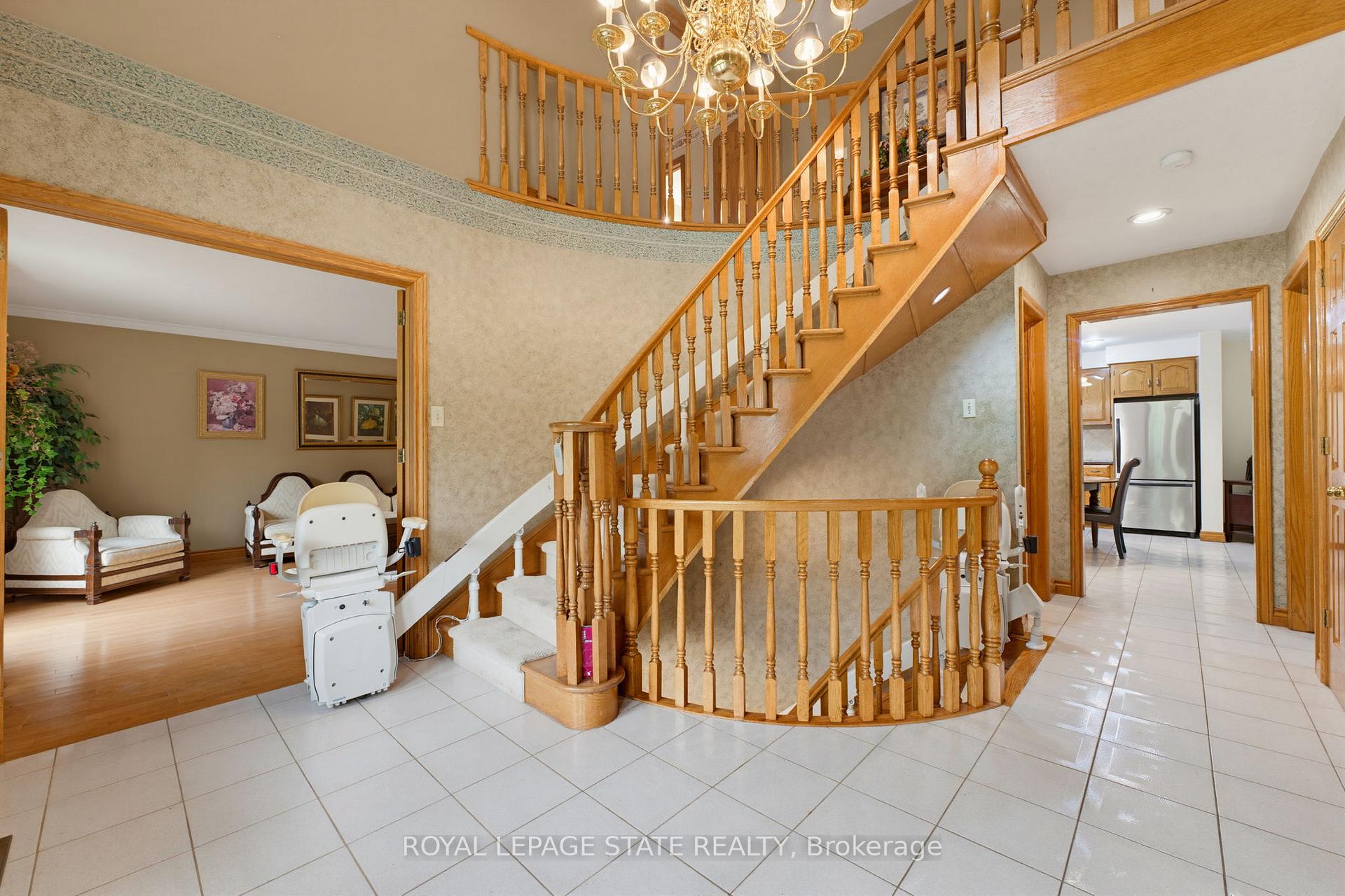 Photo 11 of 348 Shaver Road, Hamilton, Rural Ancaster — HOMEH