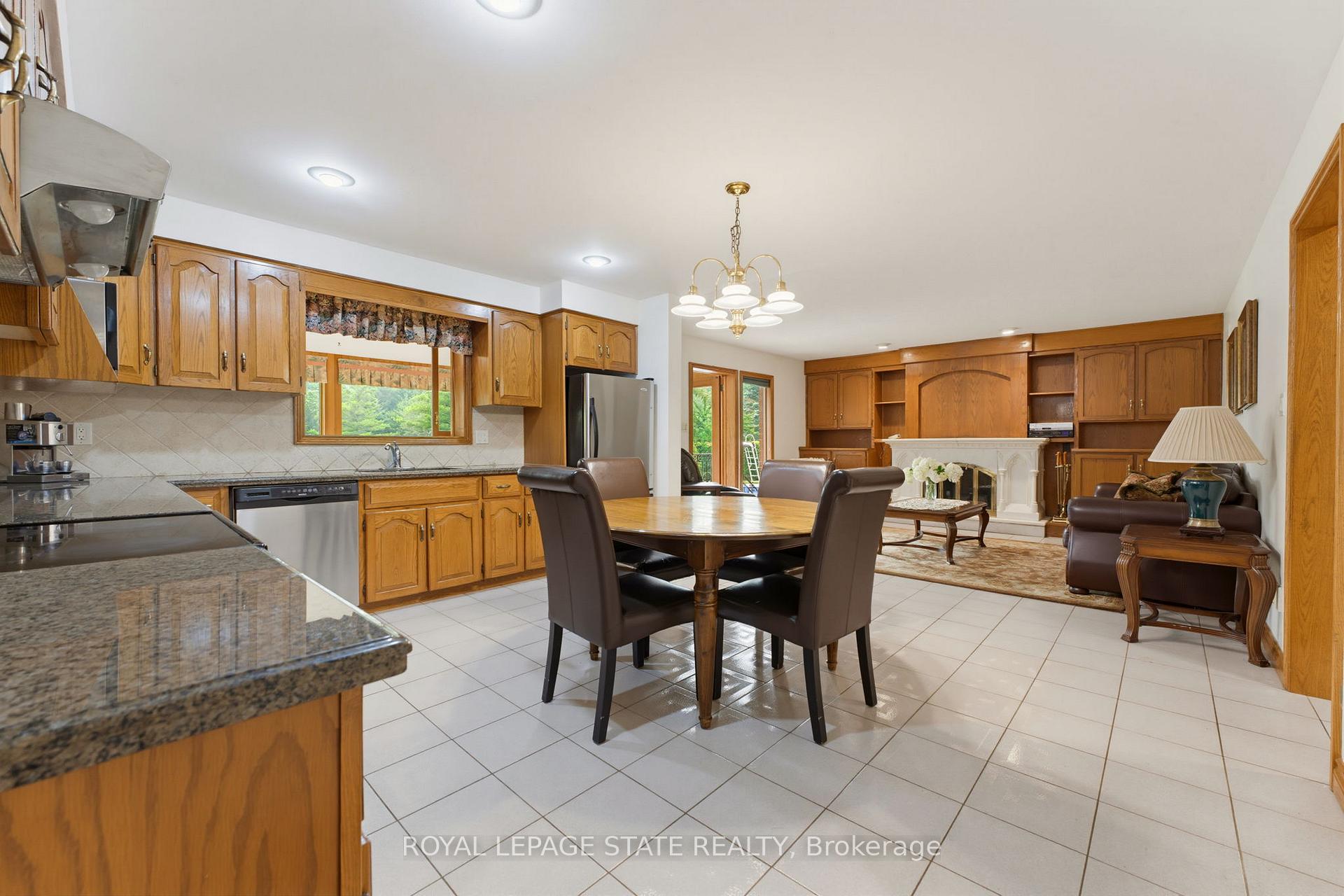 Photo 15 of 348 Shaver Road, Hamilton, Rural Ancaster — HOMEH