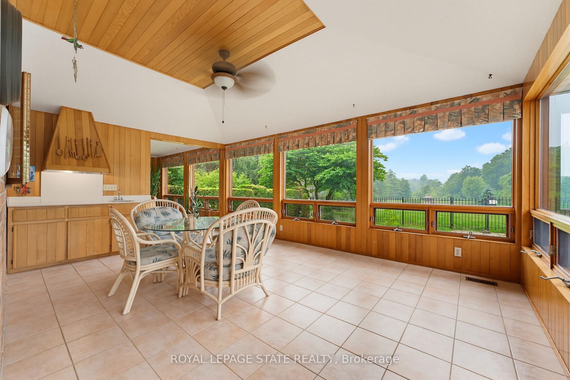 Photo 21 of 348 Shaver Road, Hamilton, Rural Ancaster — HOMEH