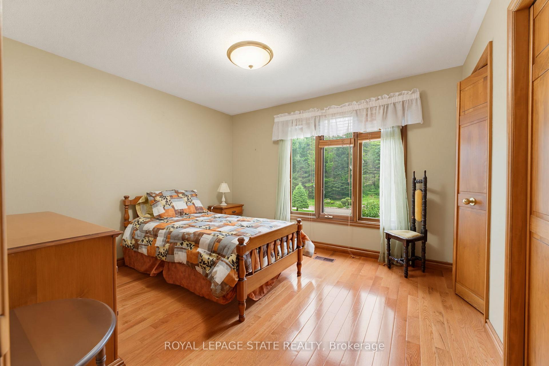 Photo 29 of 348 Shaver Road, Hamilton, Rural Ancaster — HOMEH