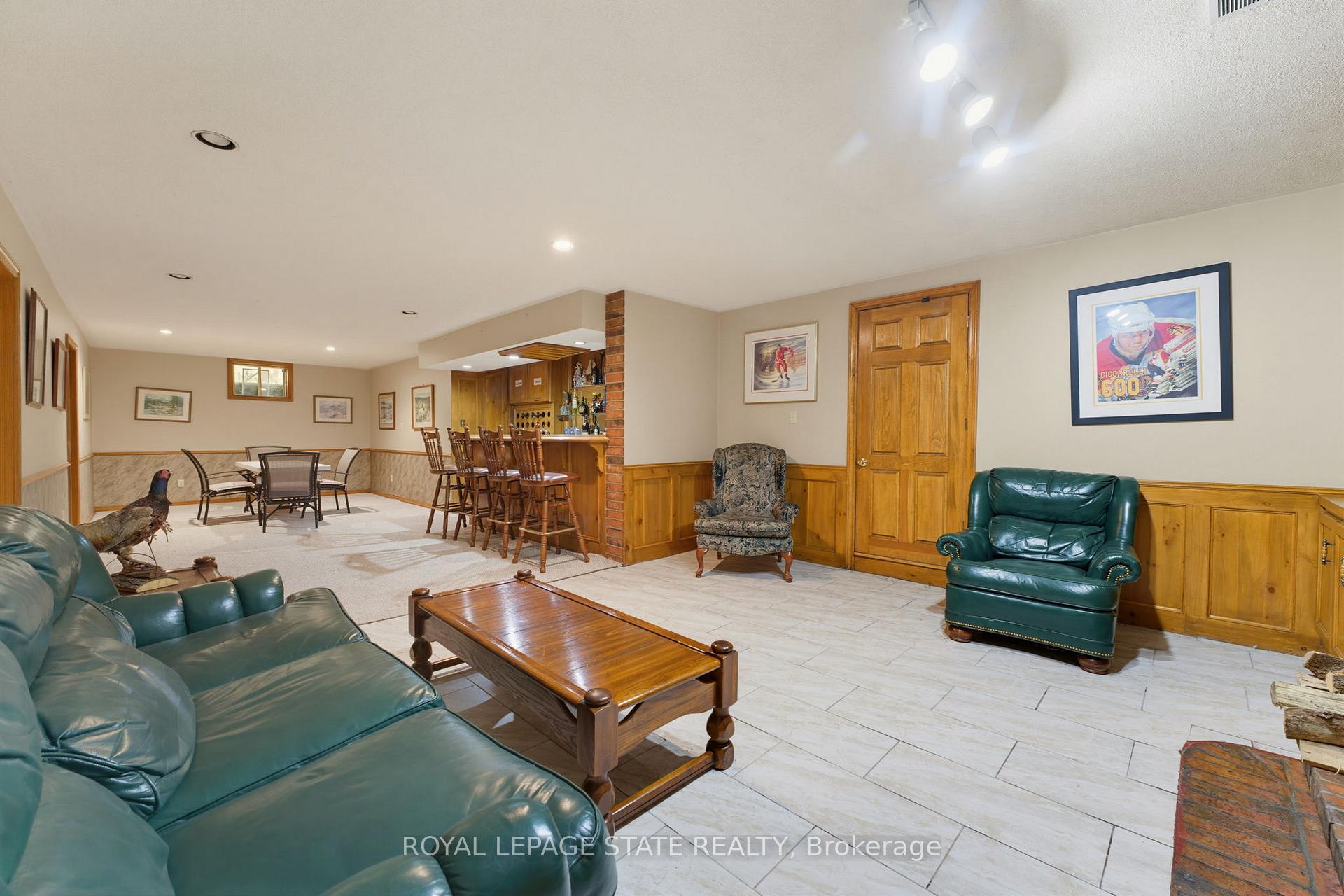 Photo 37 of 348 Shaver Road, Hamilton, Rural Ancaster — HOMEH