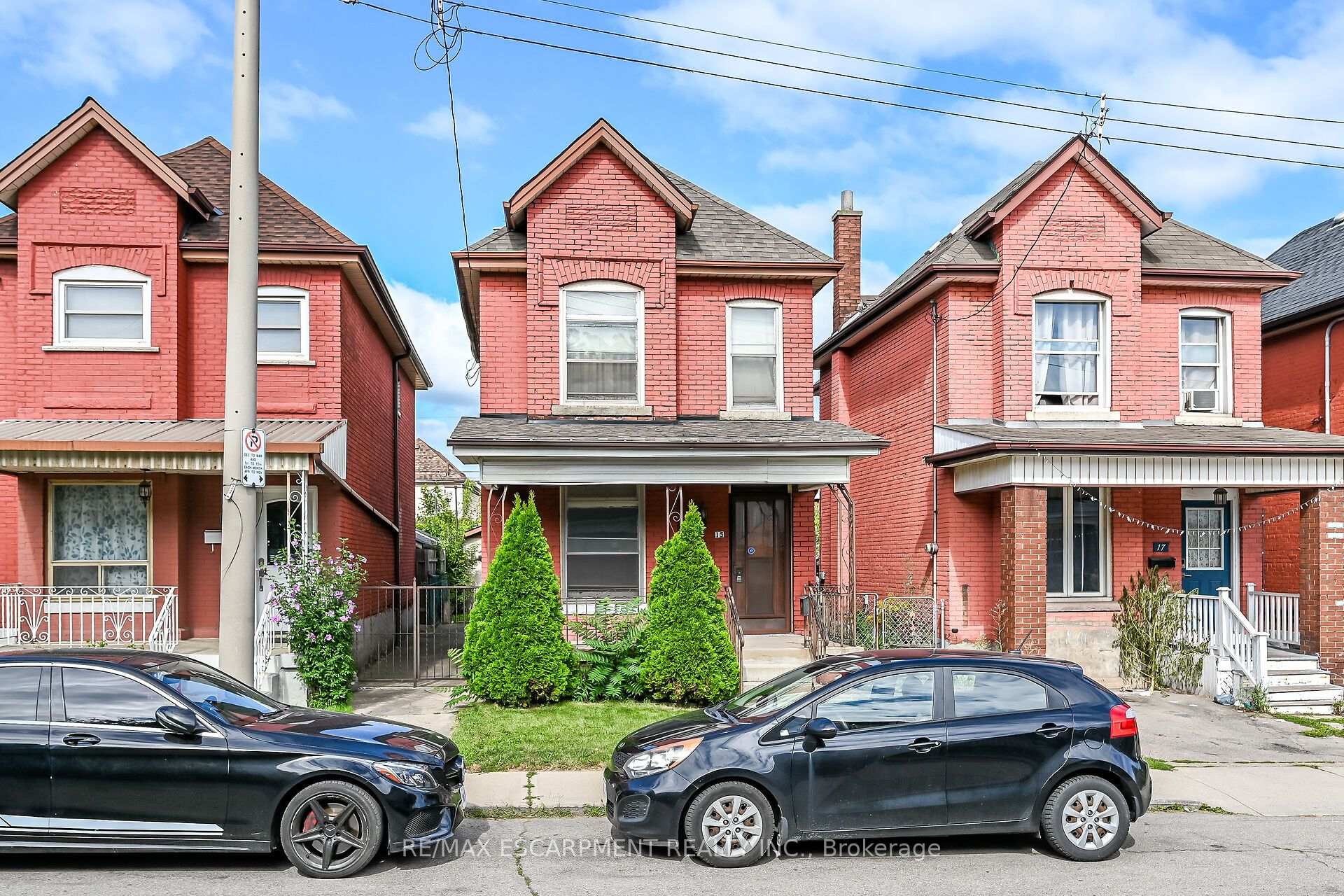Photo 2 of 15 Kinrade Avenue, Hamilton, Stipley — HOMEH