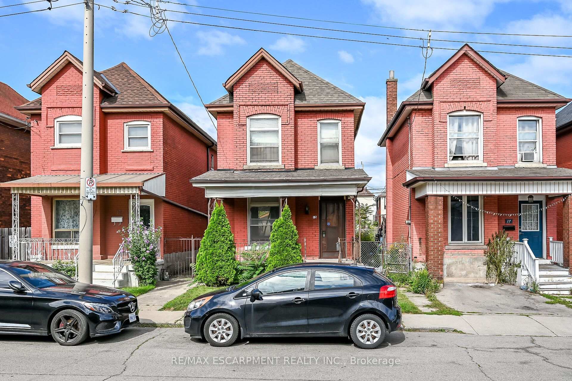 Photo 3 of 15 Kinrade Avenue, Hamilton, Stipley — HOMEH