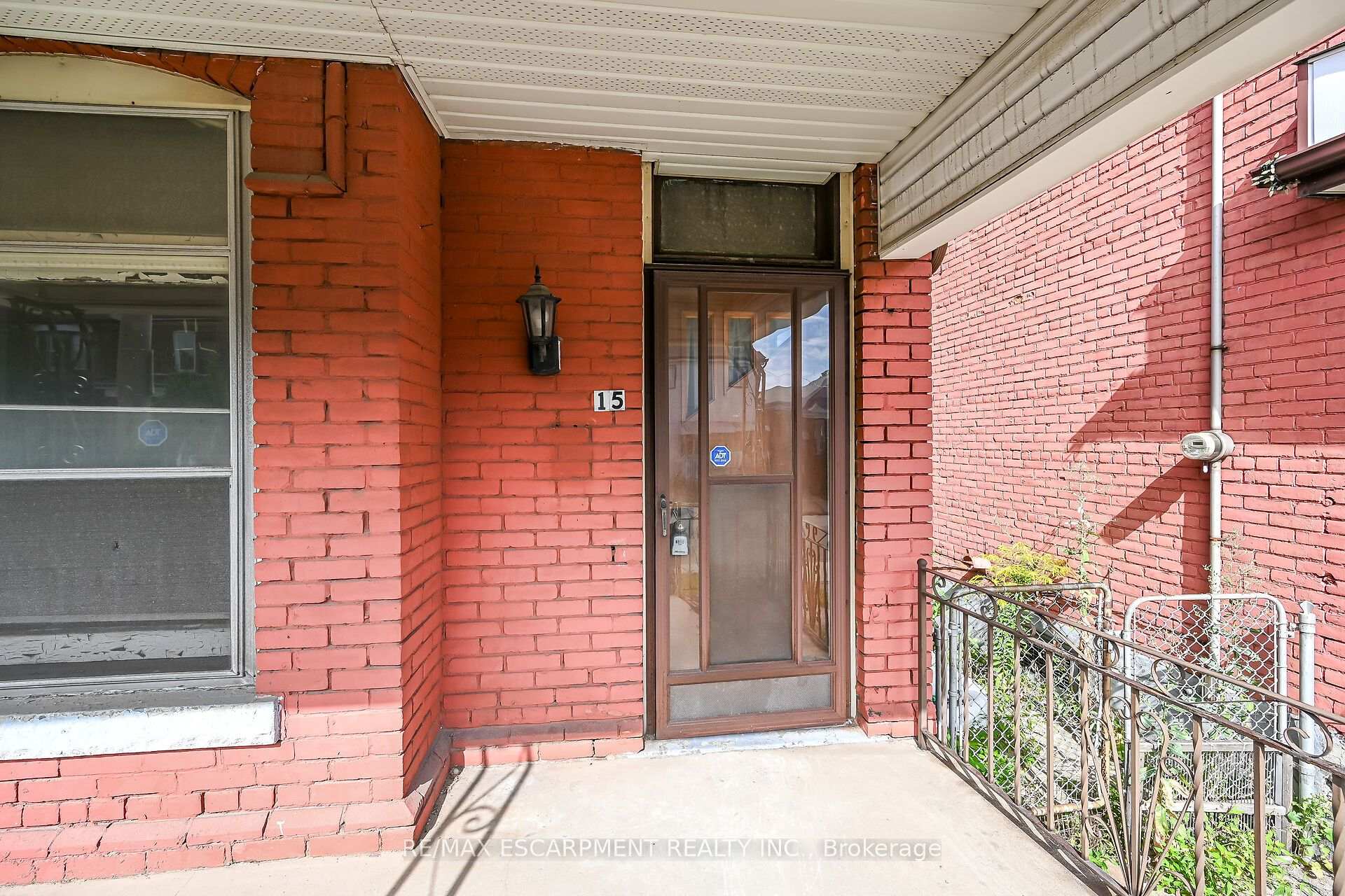 Photo 4 of 15 Kinrade Avenue, Hamilton, Stipley — HOMEH