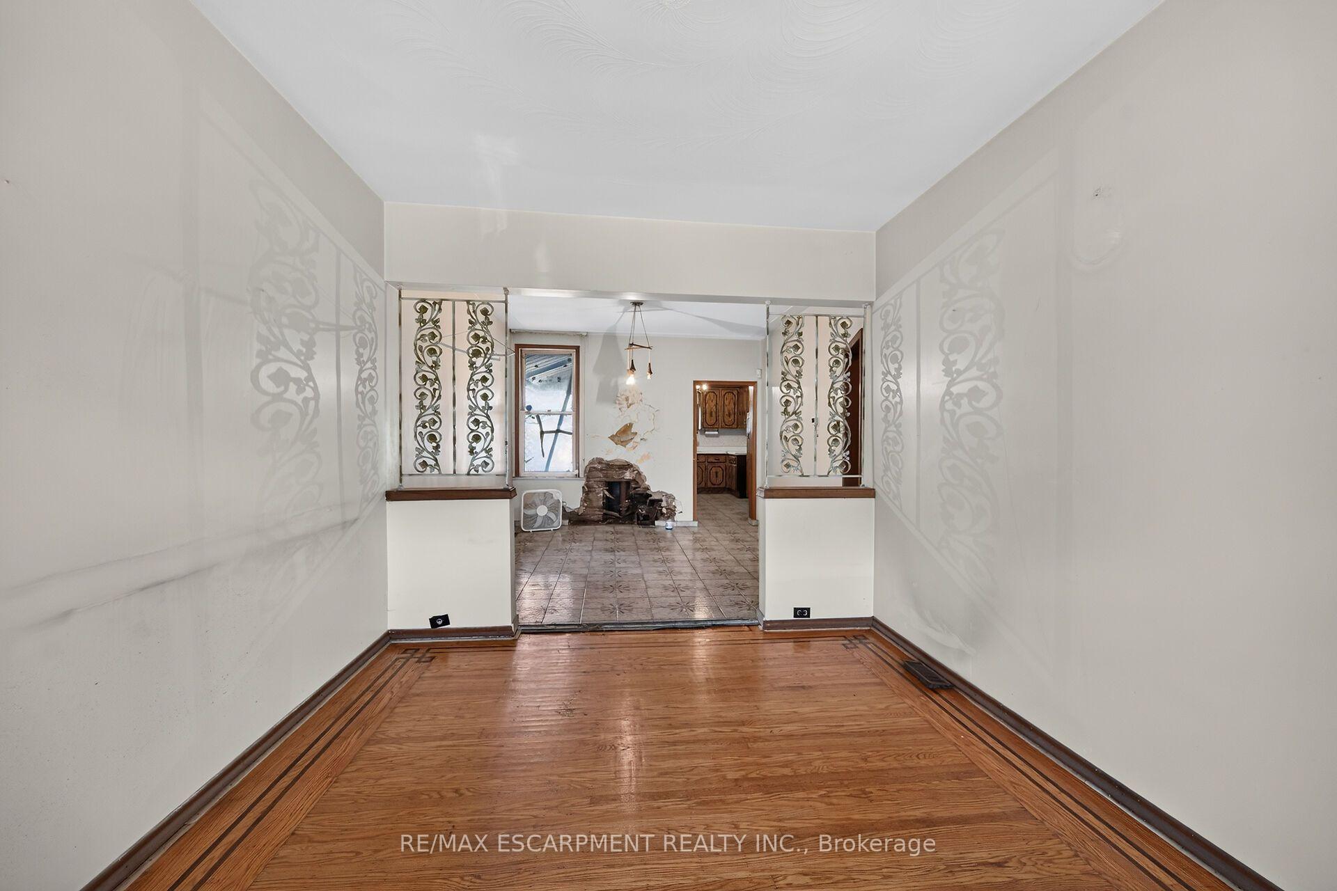 Photo 12 of 15 Kinrade Avenue, Hamilton, Stipley — HOMEH