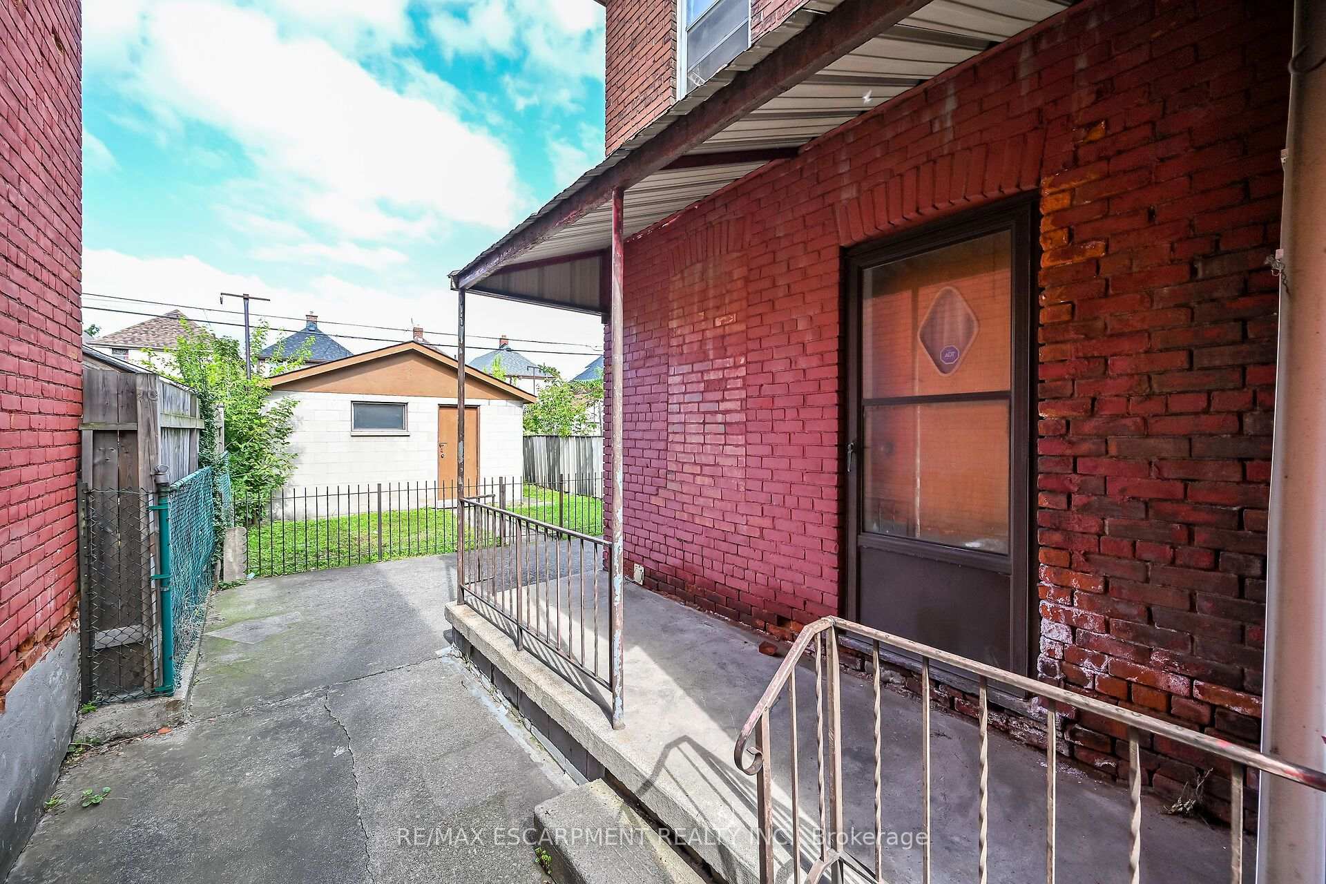 Photo 29 of 15 Kinrade Avenue, Hamilton, Stipley — HOMEH
