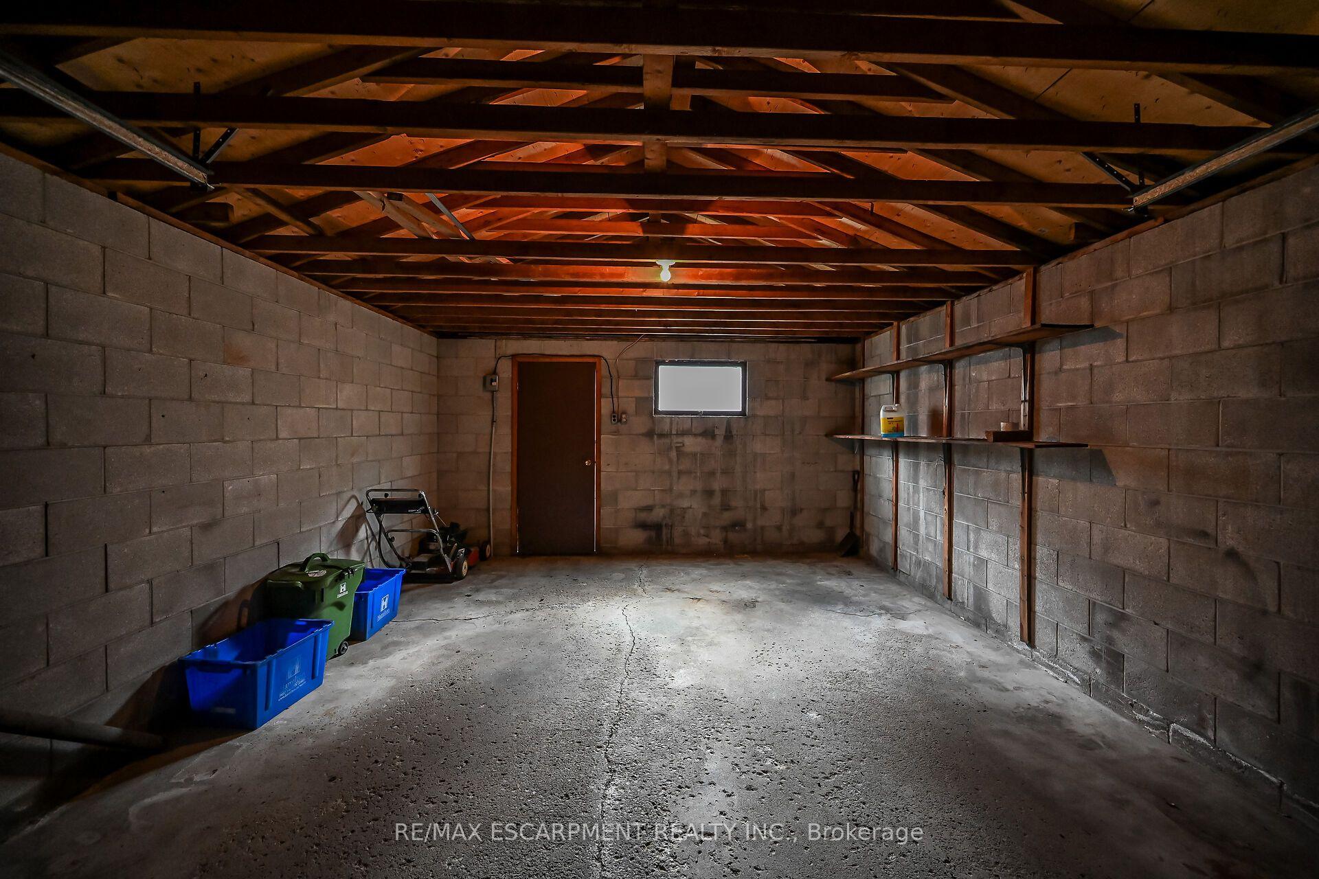Photo 37 of 15 Kinrade Avenue, Hamilton, Stipley — HOMEH