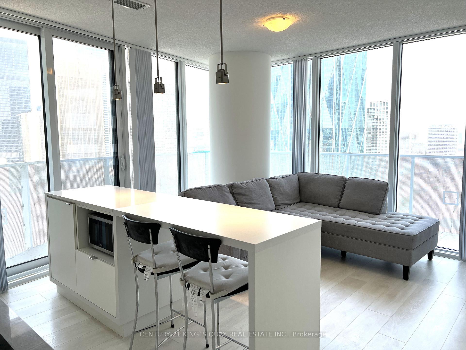 Photo 13 of Unit 2804, 100 Harbour Street, Toronto, Waterfront Communities — HOMEH