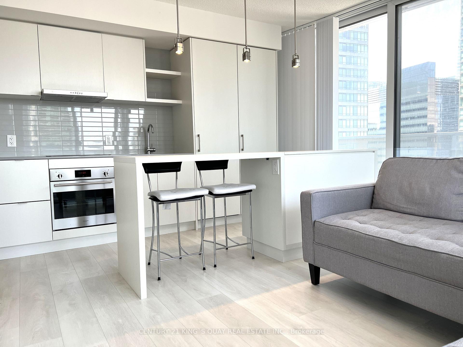 Photo 19 of Unit 2804, 100 Harbour Street, Toronto, Waterfront Communities — HOMEH