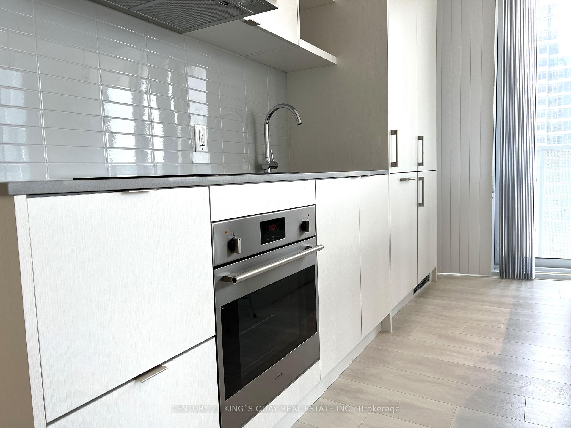 Photo 23 of Unit 2804, 100 Harbour Street, Toronto, Waterfront Communities — HOMEH