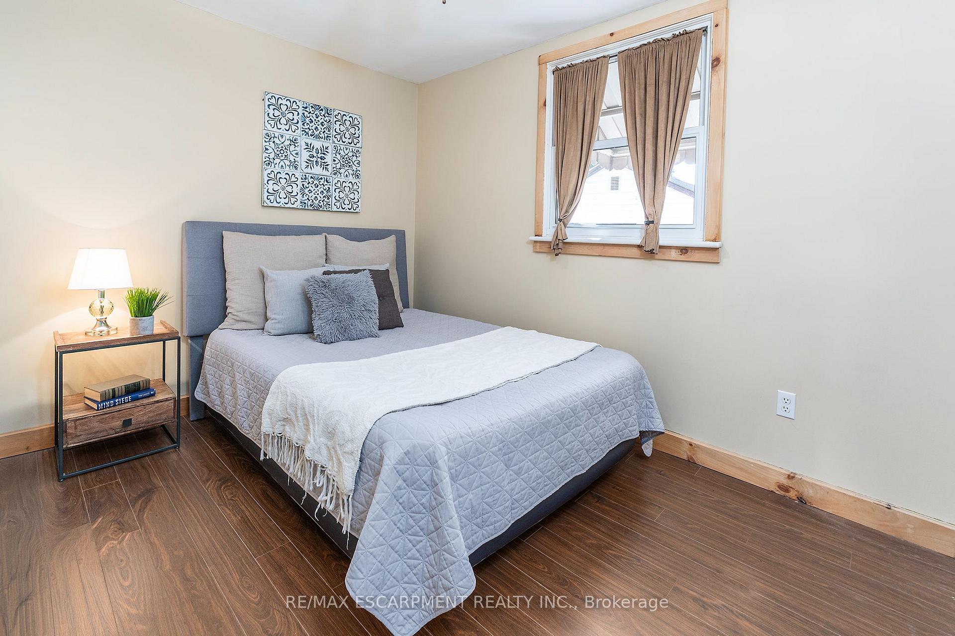 Photo 9 of 274 East 38th Street, Hamilton, Raleigh — HOMEH