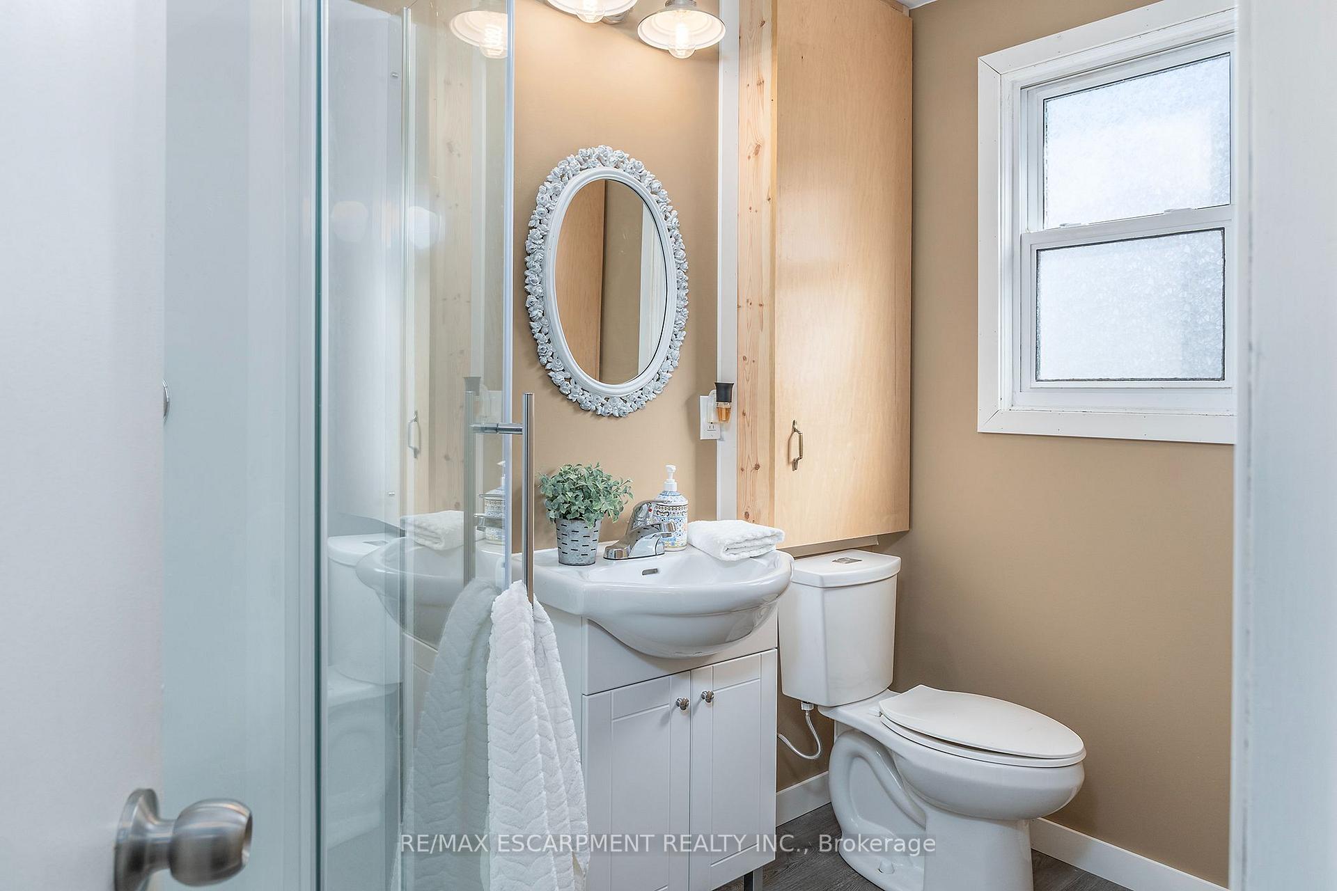 Photo 10 of 274 East 38th Street, Hamilton, Raleigh — HOMEH