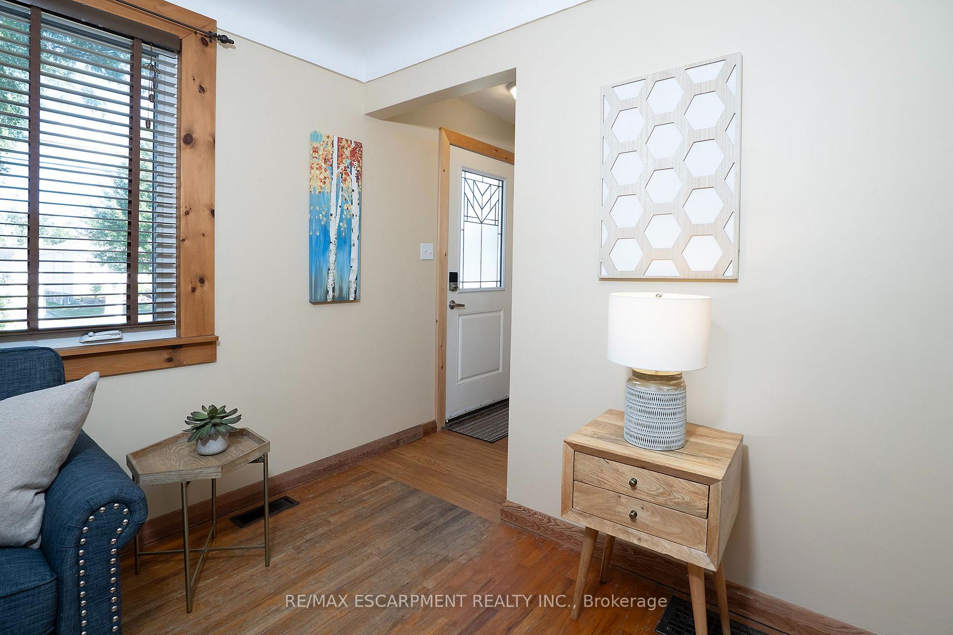 Photo 4 of 274 East 38th Street, Hamilton, Raleigh — HOMEH