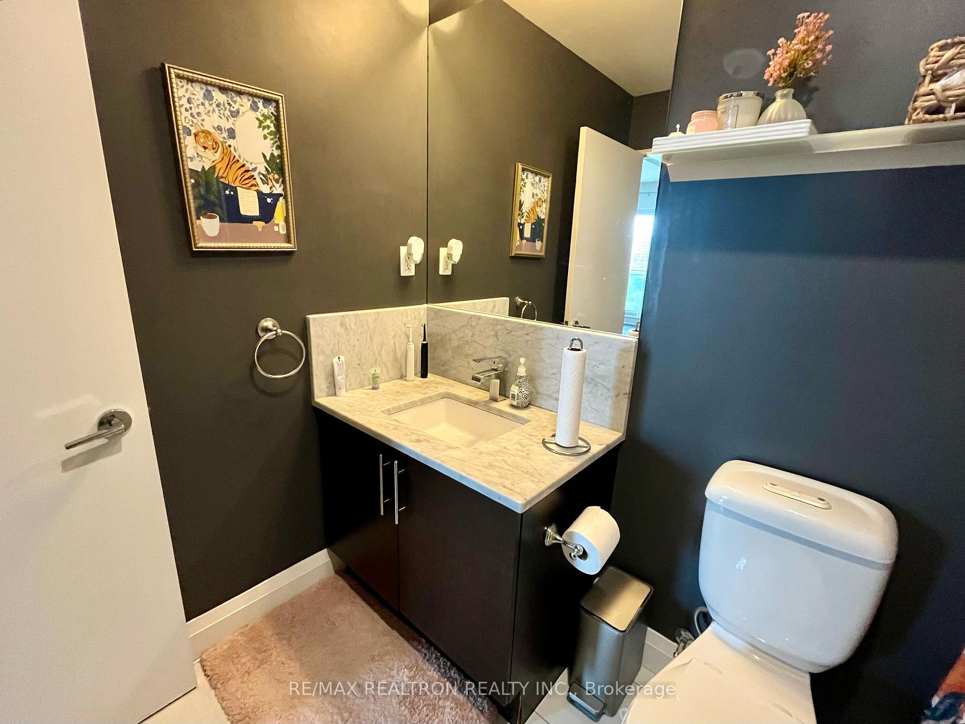 Photo 7 of Unit 1506, 83 Redpath Avenue S, Toronto, Mount Pleasant West — HOMEH