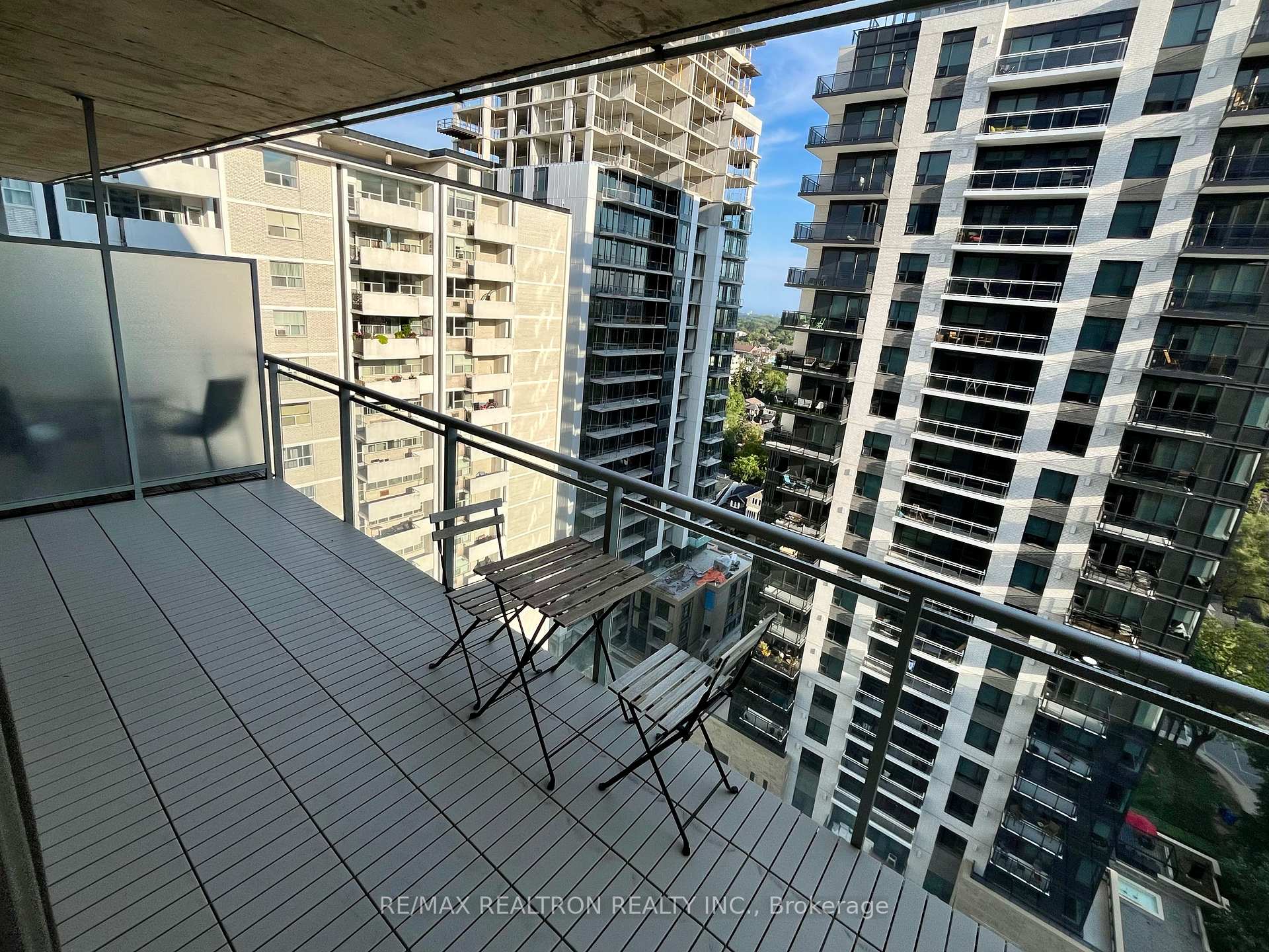 Photo 13 of Unit 1506, 83 Redpath Avenue S, Toronto, Mount Pleasant West — HOMEH