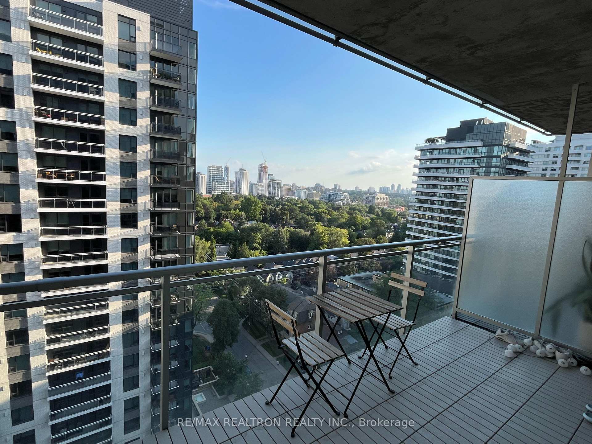 Photo 14 of Unit 1506, 83 Redpath Avenue S, Toronto, Mount Pleasant West — HOMEH