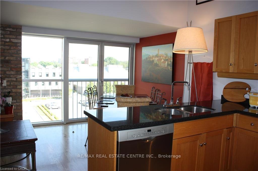 Photo 6 of Unit 307, 3 Father David Bauer Drive, Waterloo, Uptown West — HOMEH